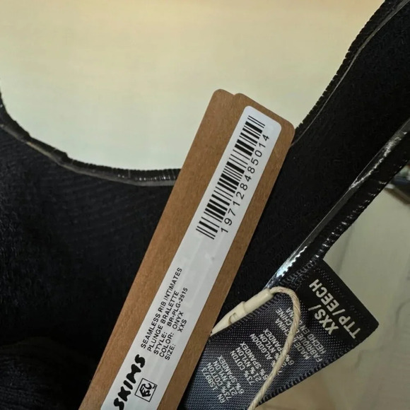 SKIMS SEAMLESS RIB Intimates PLUNGE BRALETTE - NWT ONYX size XXS - Picture 7 of 7